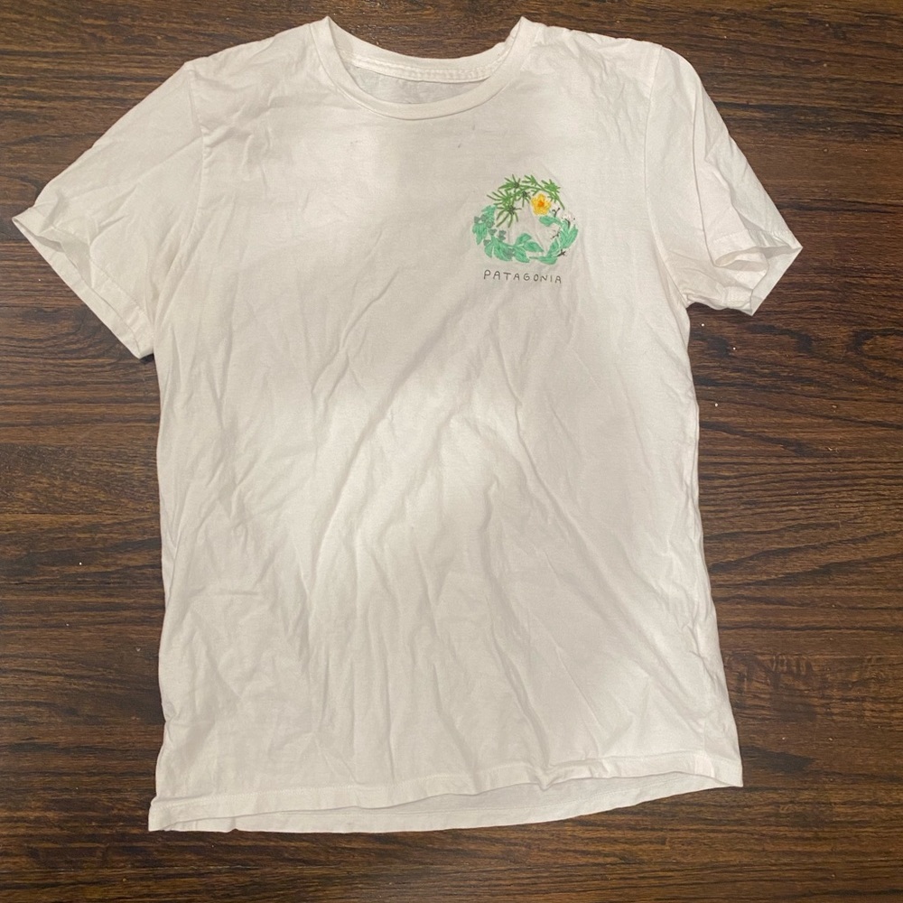 Patagonia white embroidered t-shirt, size small